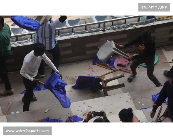 球迷骚乱事件增加，安保措施升级