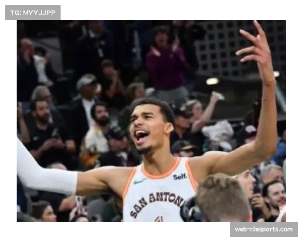 通讯：文班亚马谈适应NBA的第三个赛季——“我仍在学习如何赢球”